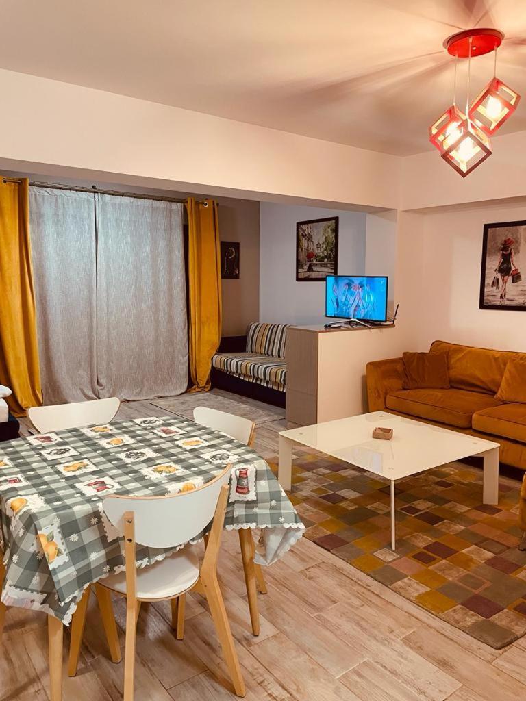 Rohan Studio One Aparthotel Năvodari Екстериор снимка