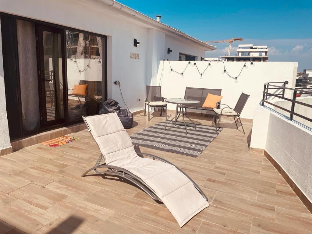 Rohan Studio One Aparthotel Năvodari Екстериор снимка