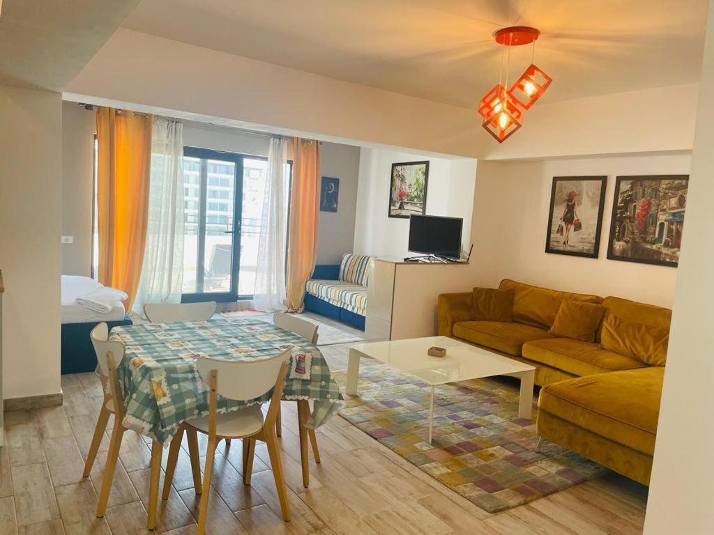 Rohan Studio One Aparthotel Năvodari Екстериор снимка